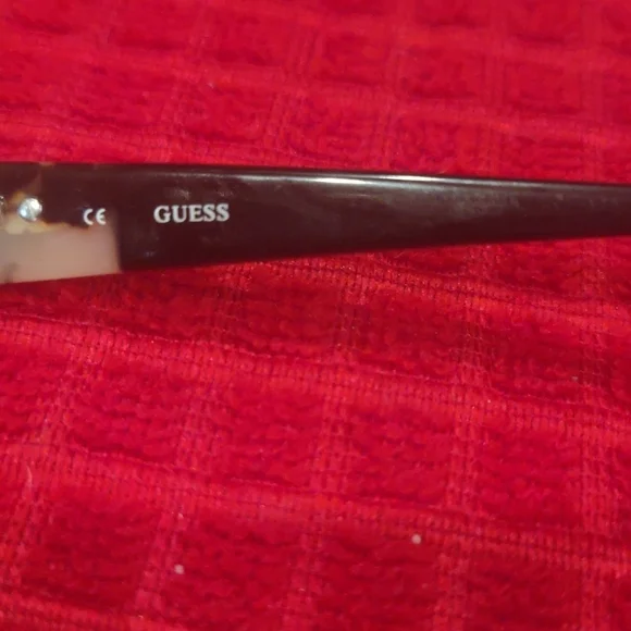 Guess frames ZZ - Picture 5 of 6